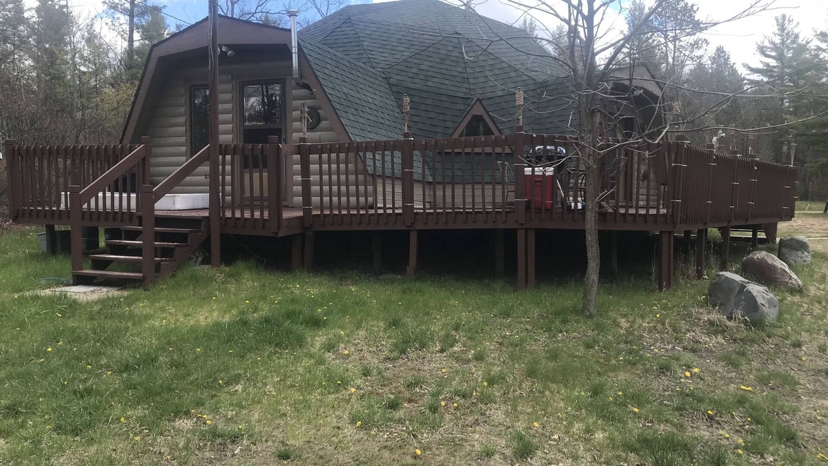 Lewiston House | Honey dome Hideout Unique cabin sitting on 5 acres in northern Michigan