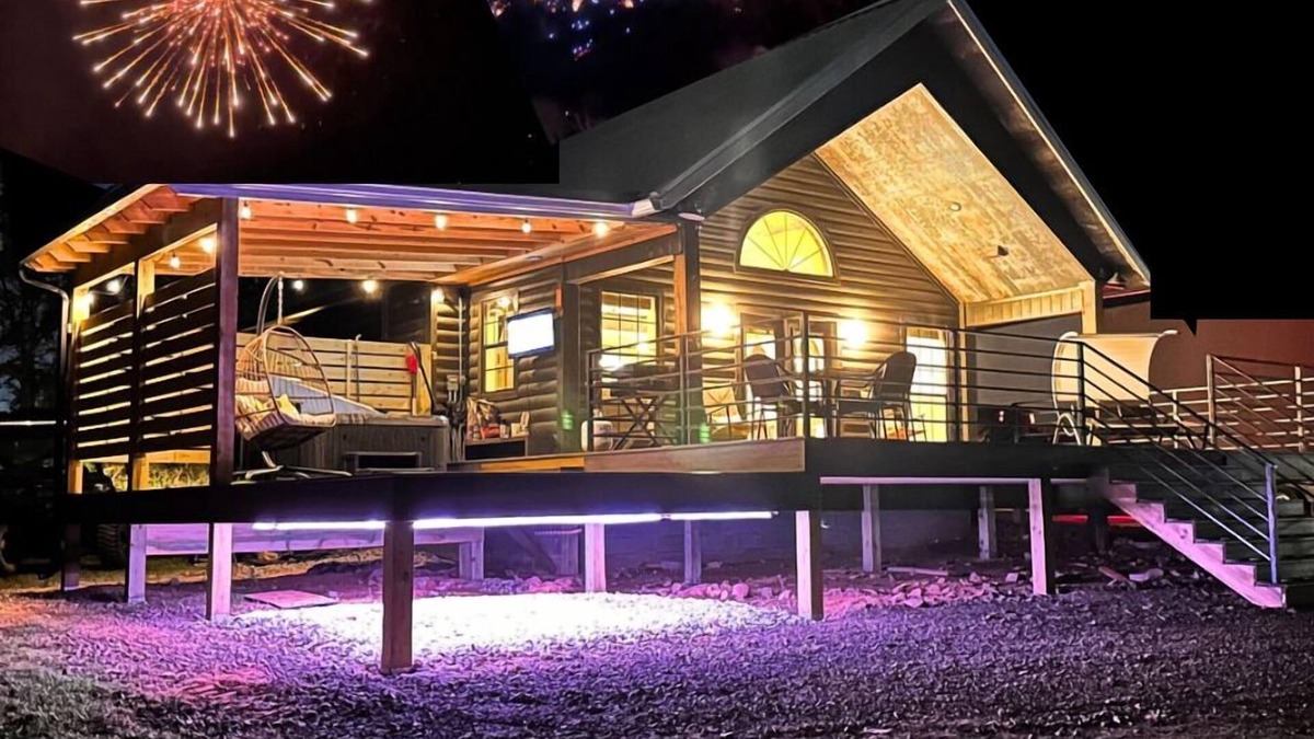 Glenwood Cabin | HoneyBee: Waterfront + Mountain View + FirePit