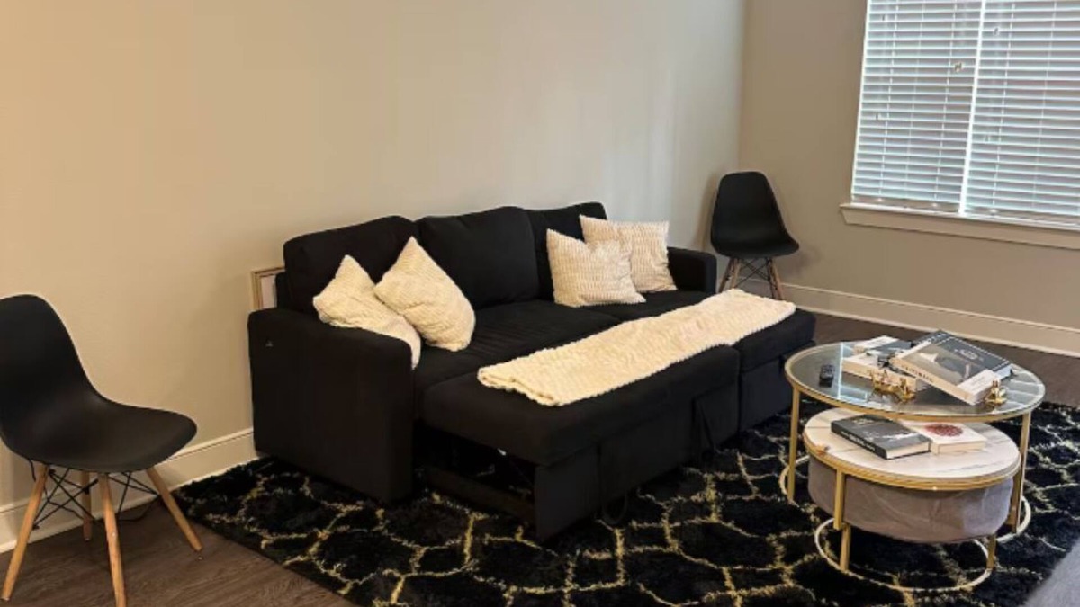 Dallas Apartment | HoneyHaven Suite