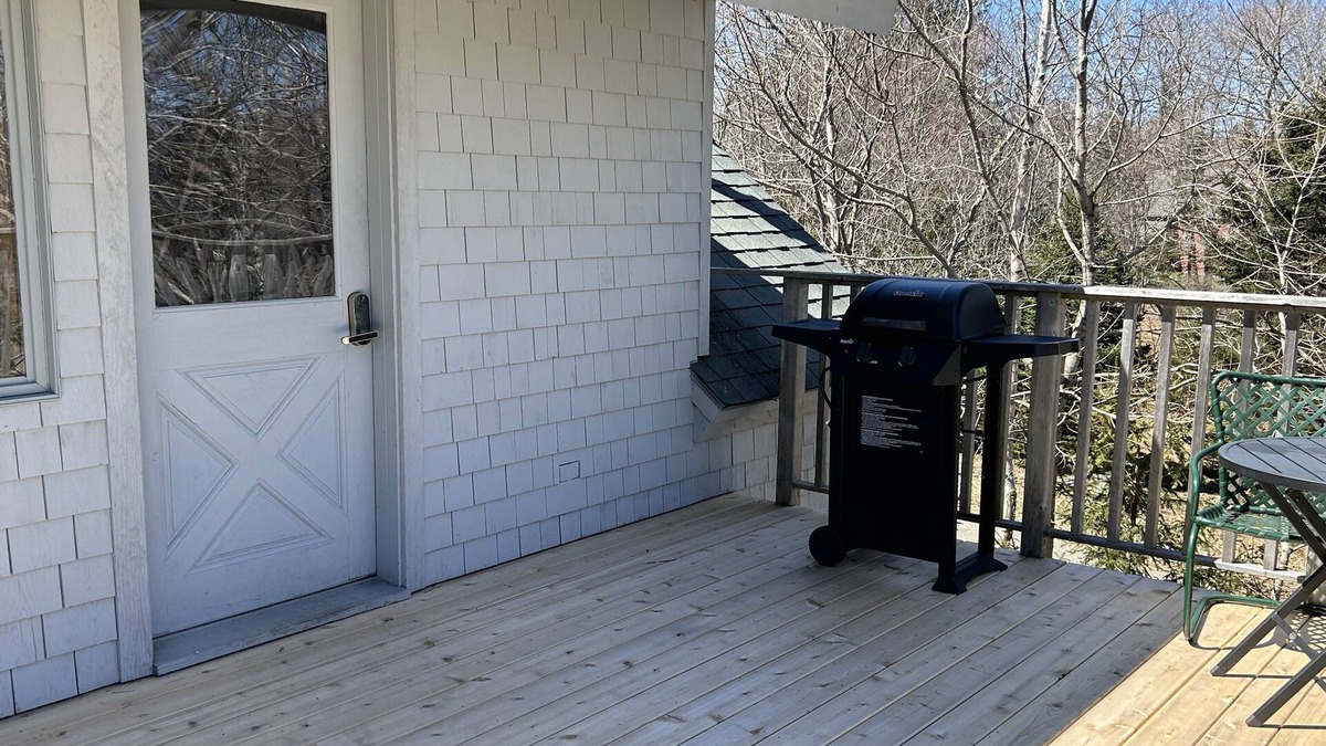 Seawall Cabin | Honeymoon Retreat, quiet and private. Acadia National Park. Major updates 2024!