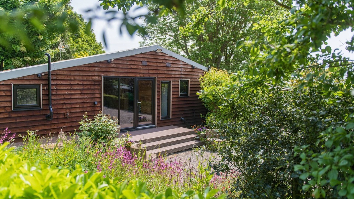 Hythe Apartment | Honeypot Farm - Eeyore's House