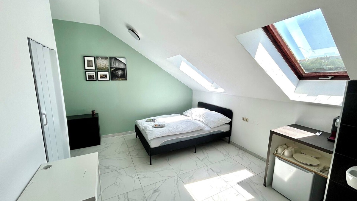 Poestlingberg Apartment | HONOR - Ideal for 2