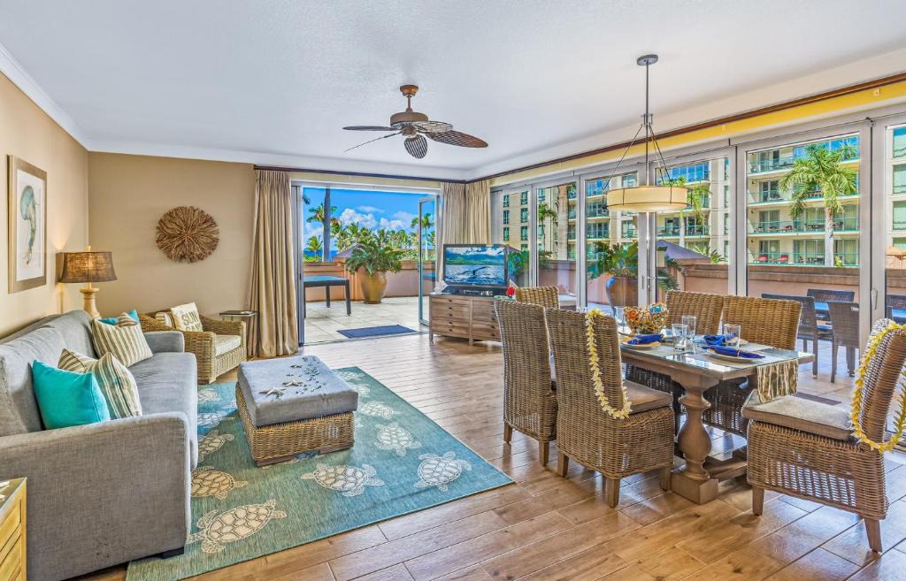 Honokowai Apartment | Honua Kai 215 2 Bedroom 2 Bath condo