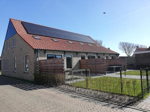 Hollum Apartment | Hooivak