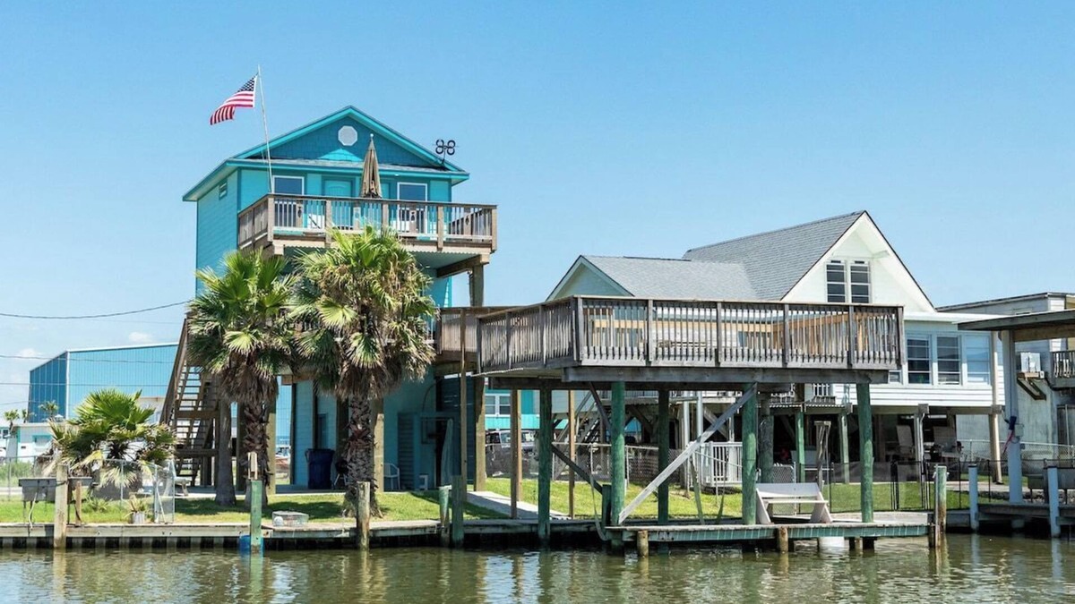 Surfside Beach House | Hook, Line & Sunshine - Fisherman's Paradise