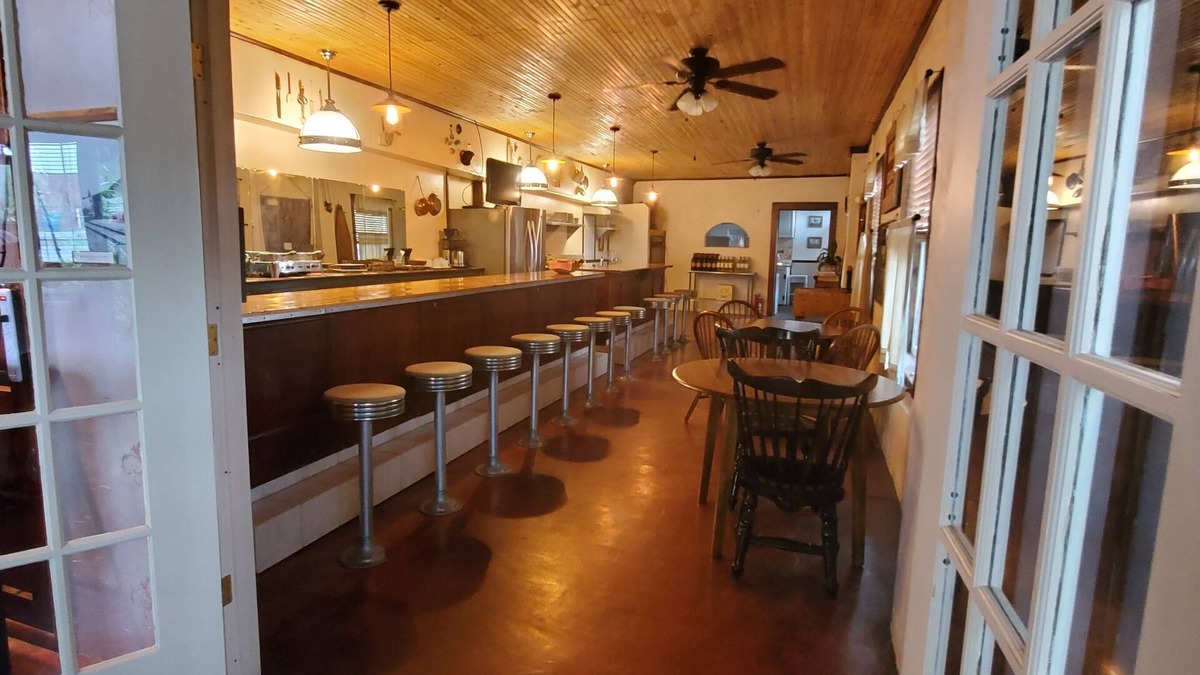 Talihina Hotel | Hootie Creek Guest House