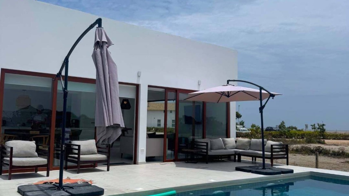 Chincha Baja House | HOP Anakena: Comfort & Style Just Steps from the Sea