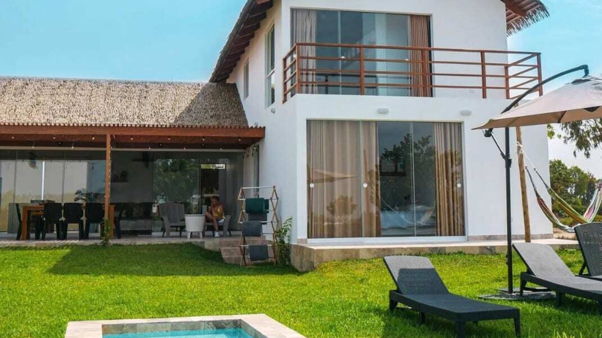 Ica House | HOP Macao: Lagoon View & Beach Access