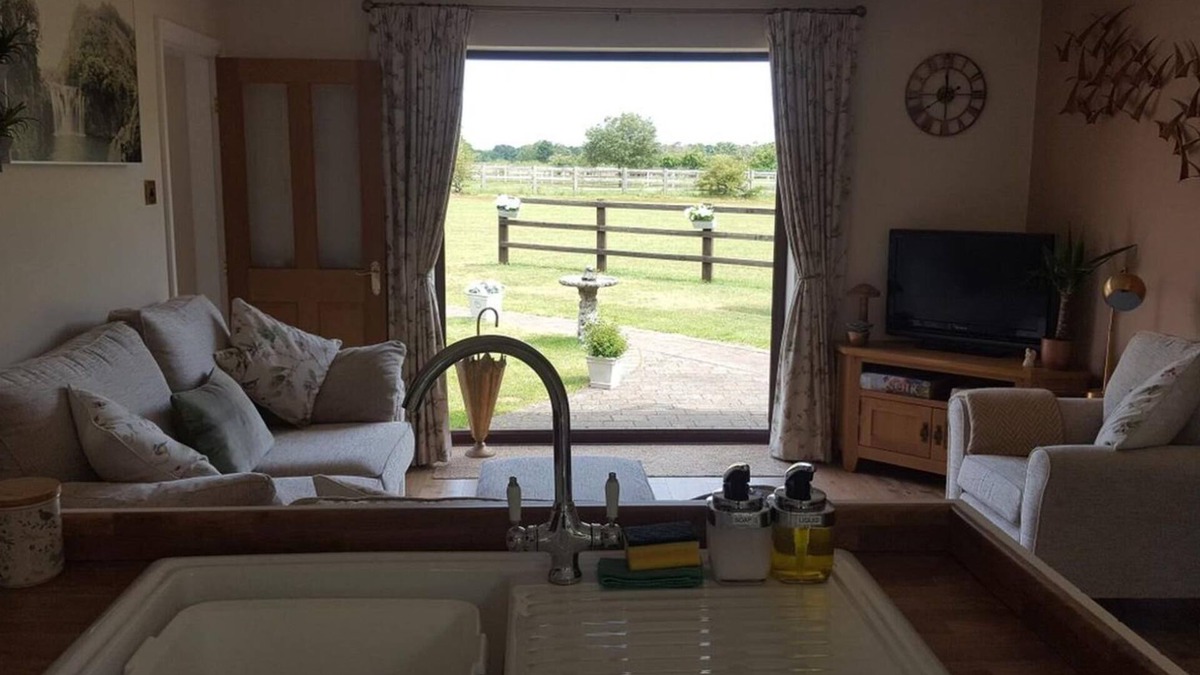 East Drayton Cottage | Hope Haven Christian Retreat 1 Bedroom Cottage