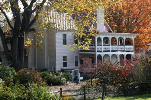 Sperryville Bed & Breakfast | Hopkins Ordinary Bed, Breakfast and Ale Works