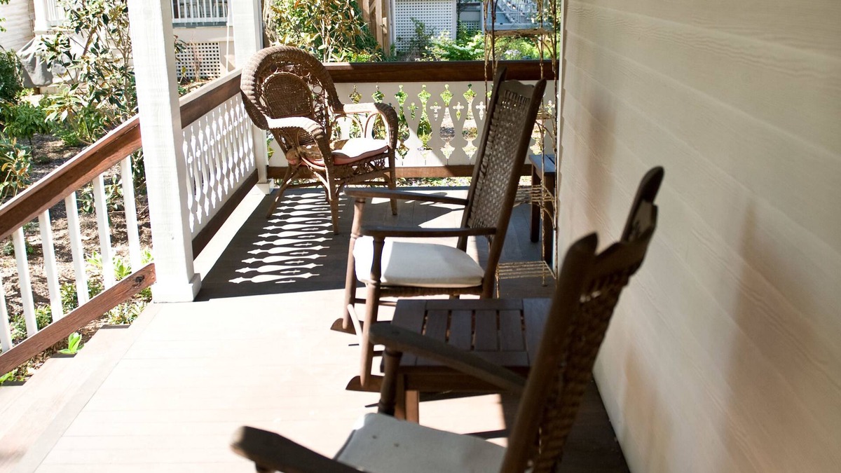Sperryville Bed & Breakfast | Hopkins Ordinary Bed Breakfast and Ale Works