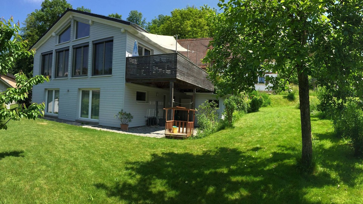 Schienen House | Höri holiday home on the idyllic Untersee, artist corner on Lake Constance