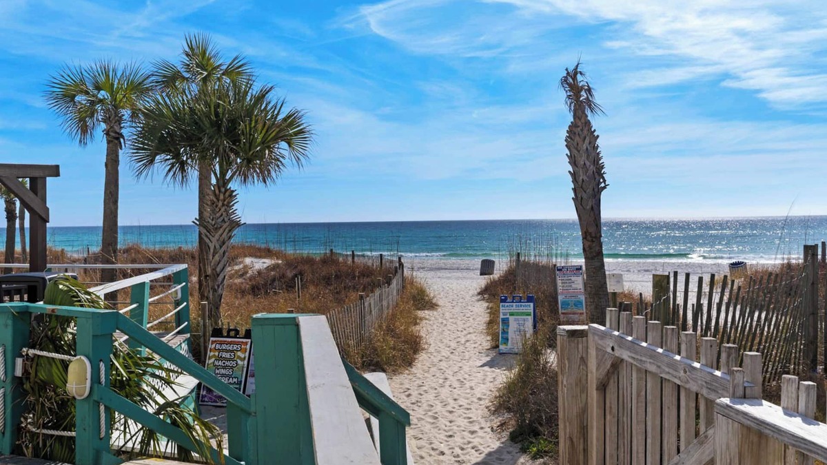 West Panama City Beach Condo | Horizon Hideaway: Beach Access, 4 Pools, Tennis & Mini-golf Fun!