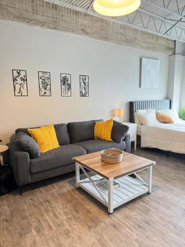 Central Business District Apartment | Horizon Hideaway