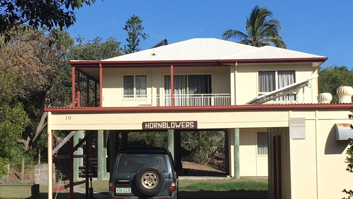 Eurong House | Hornblowers on K’gari Fraser Island. Eurong Second Valley close to Ocean Beach.