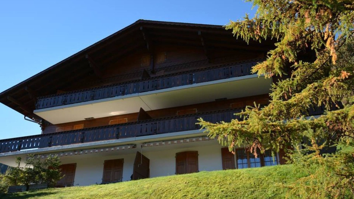Saanen Apartment | Hornflue (Wohlwender) by Interhome