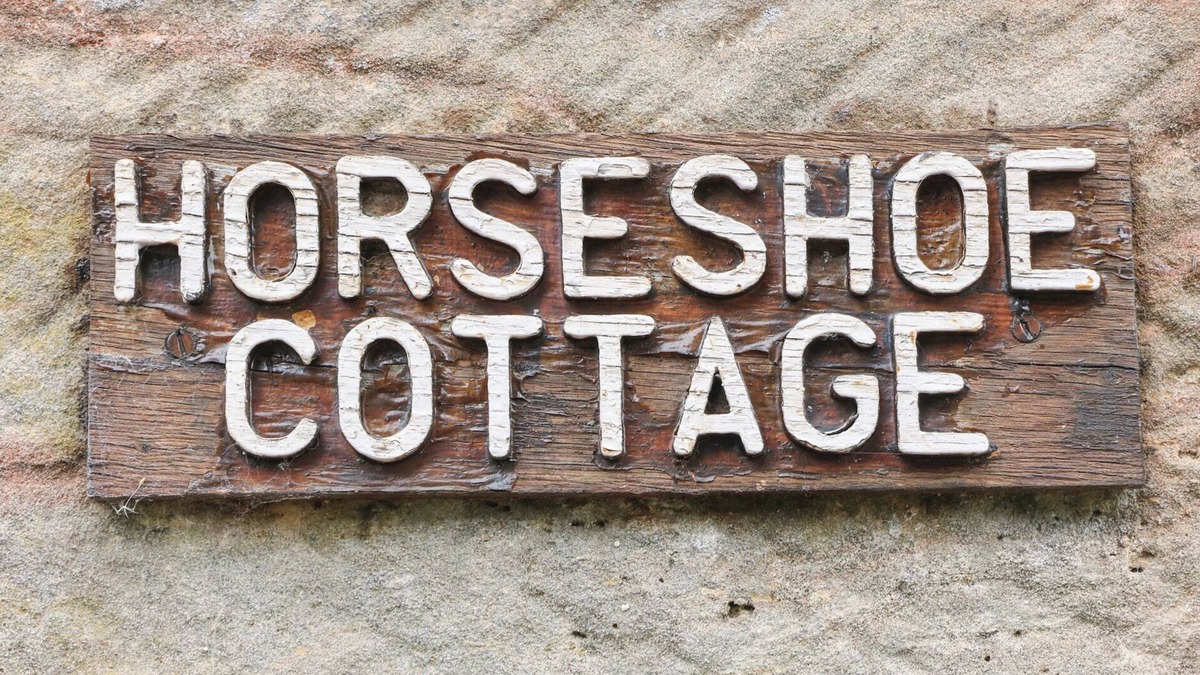 Checkley Cottage | HORSE SHOE COTTAGE, pet friendly, with a garden in Cheadle