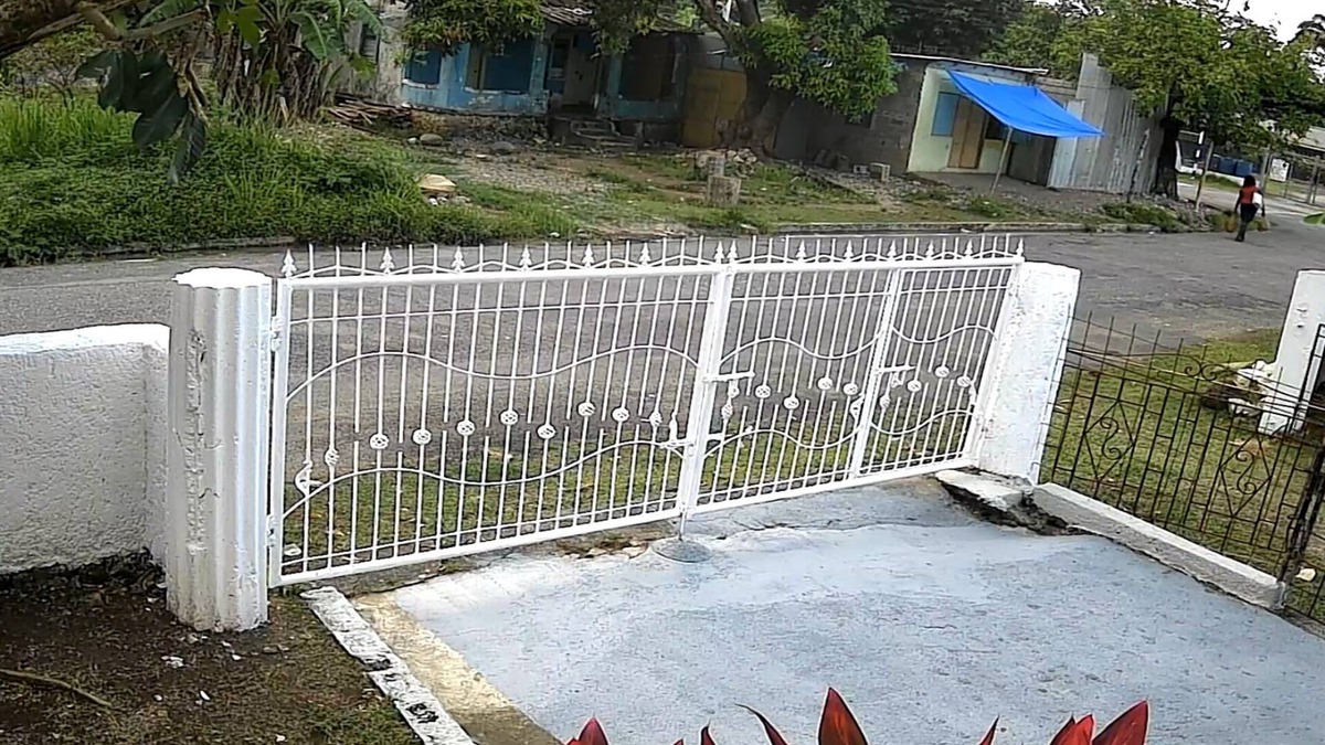 Port Antonio Villa | Horse Shoe Villa Port Antonio air conditioned close to it alln family friendly