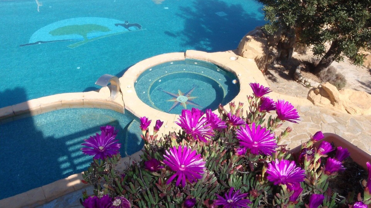 Vilanova I la Geltru Apartment | Horsefarm apartment: swimming pool, sea views, Wifi & airconditioning