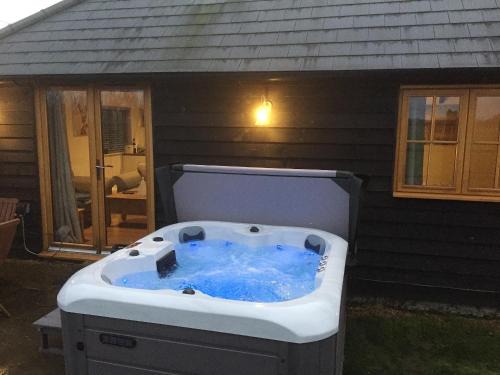 Denton House | Horseshoe Cottage