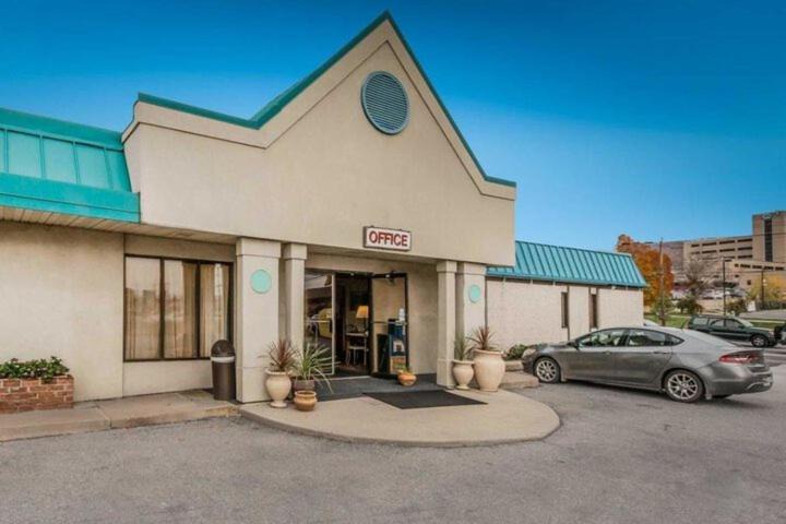 Altoona Hotel | Horseshoe Curve Lodge