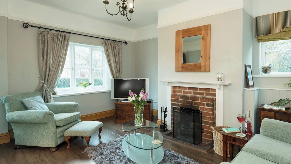 Saham Toney Cottage | Horseshoe House - UKC2743