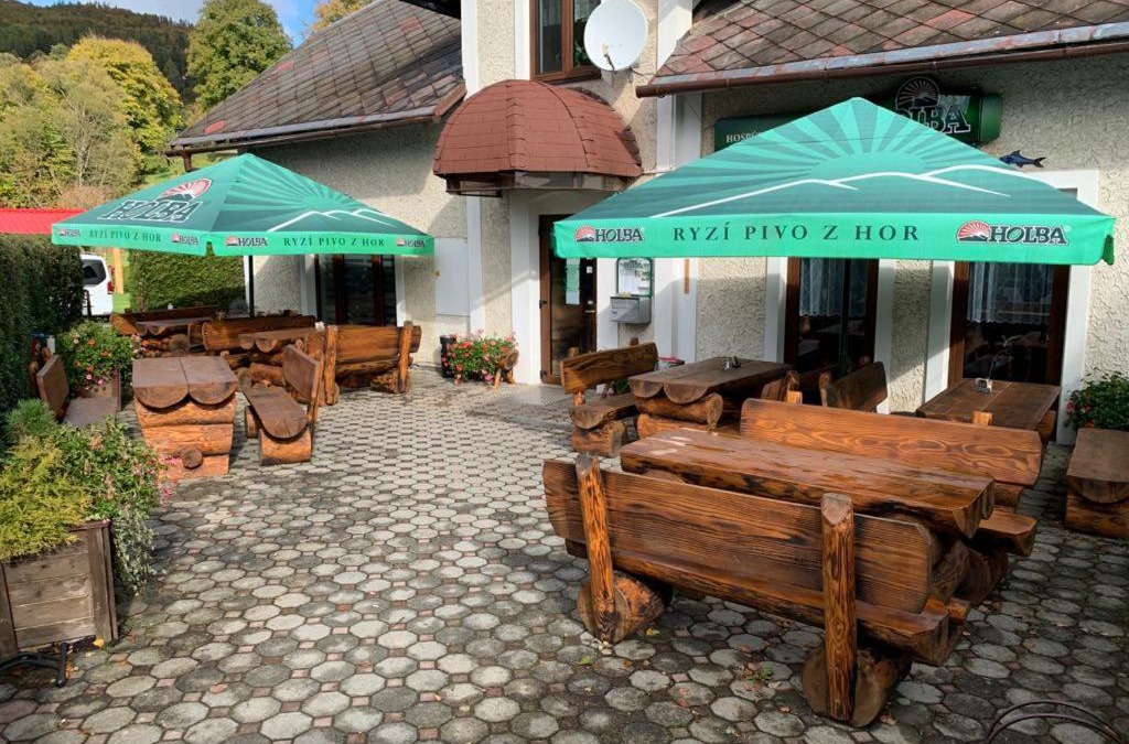 Karlovice House | Hospůdka U rybníčku