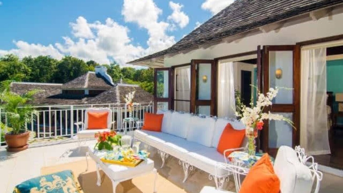 Montego Bay Apartment | Hospitality Expert HALF HILL 1BR - Pool/Beach