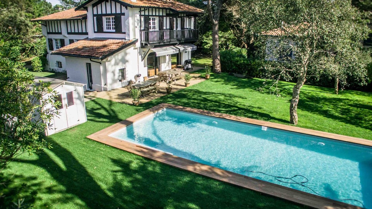 Soorts-Hossegor Villa | Hossegor Plage Centrale property 8 bedrooms 16 pers Heated swimming pool *