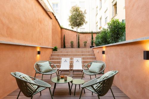 1st Arrondissement House | Host Inn Wow House