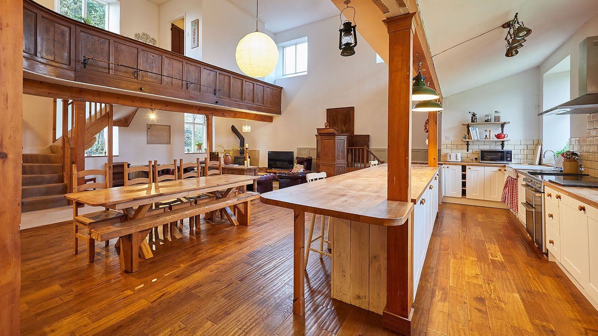 Hallington House | Host & Stay | Birdhope Craig Church