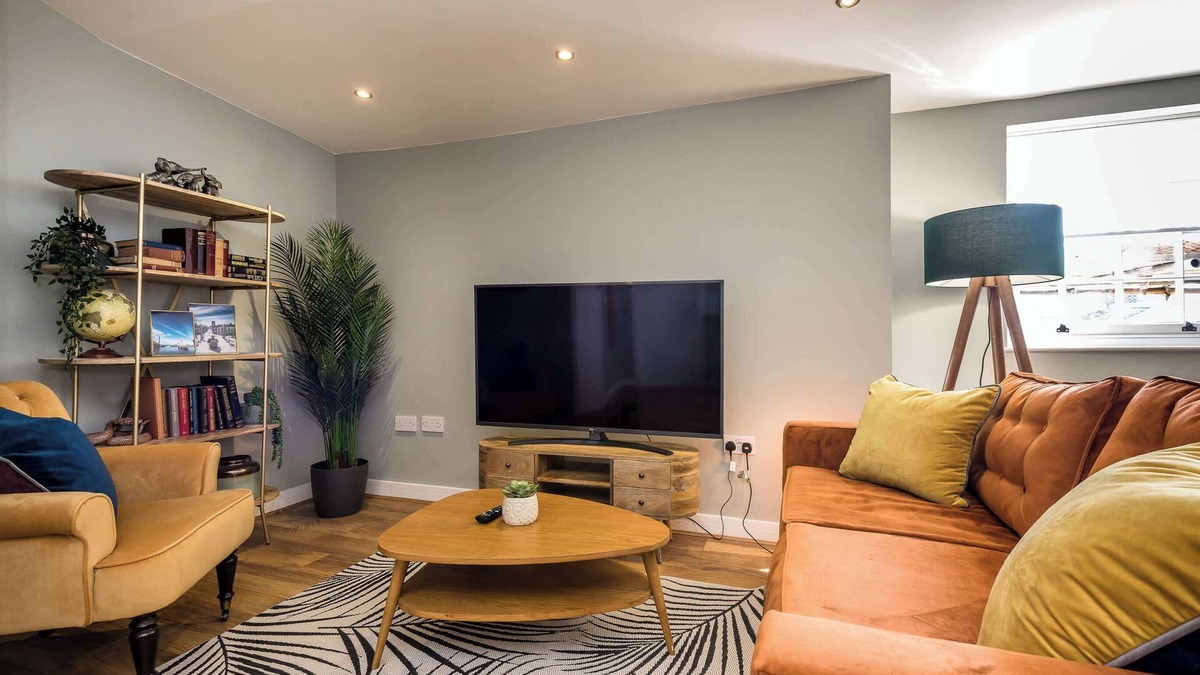 Hope Street Apartment | Host & Stay | Catharine Quarters