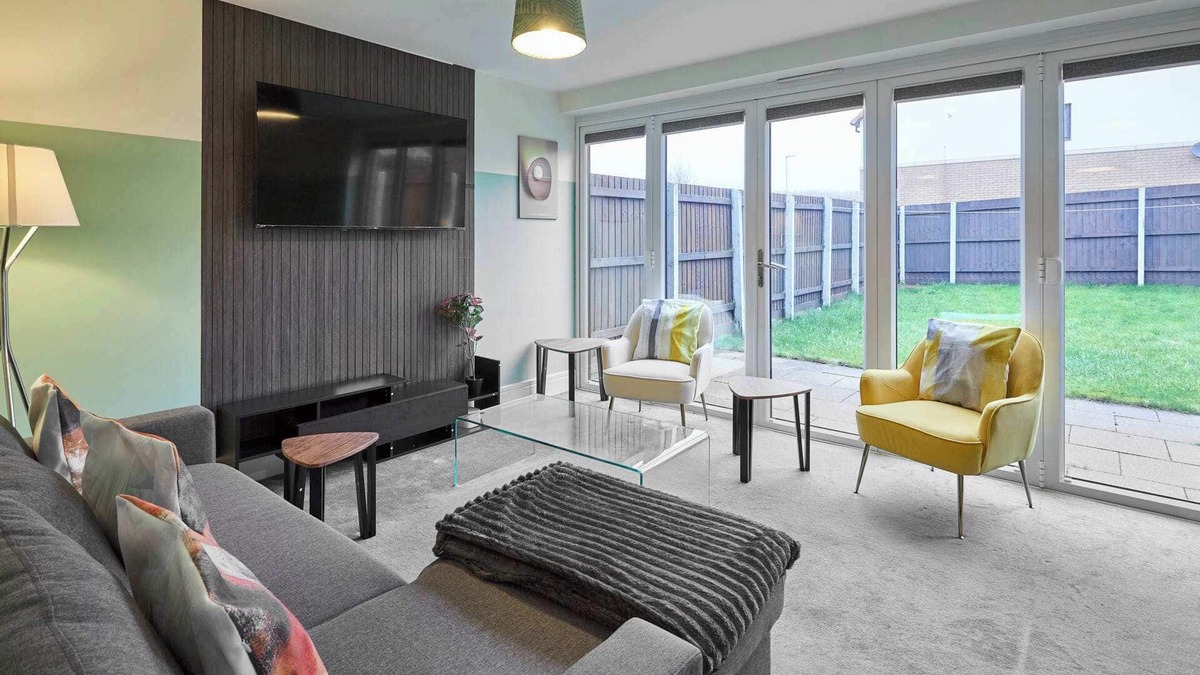 Geddington House | Host & Stay | Chippenham Close
