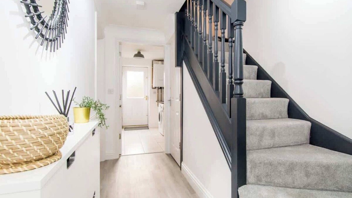 Market Harborough House | Host & Stay | Davies Close