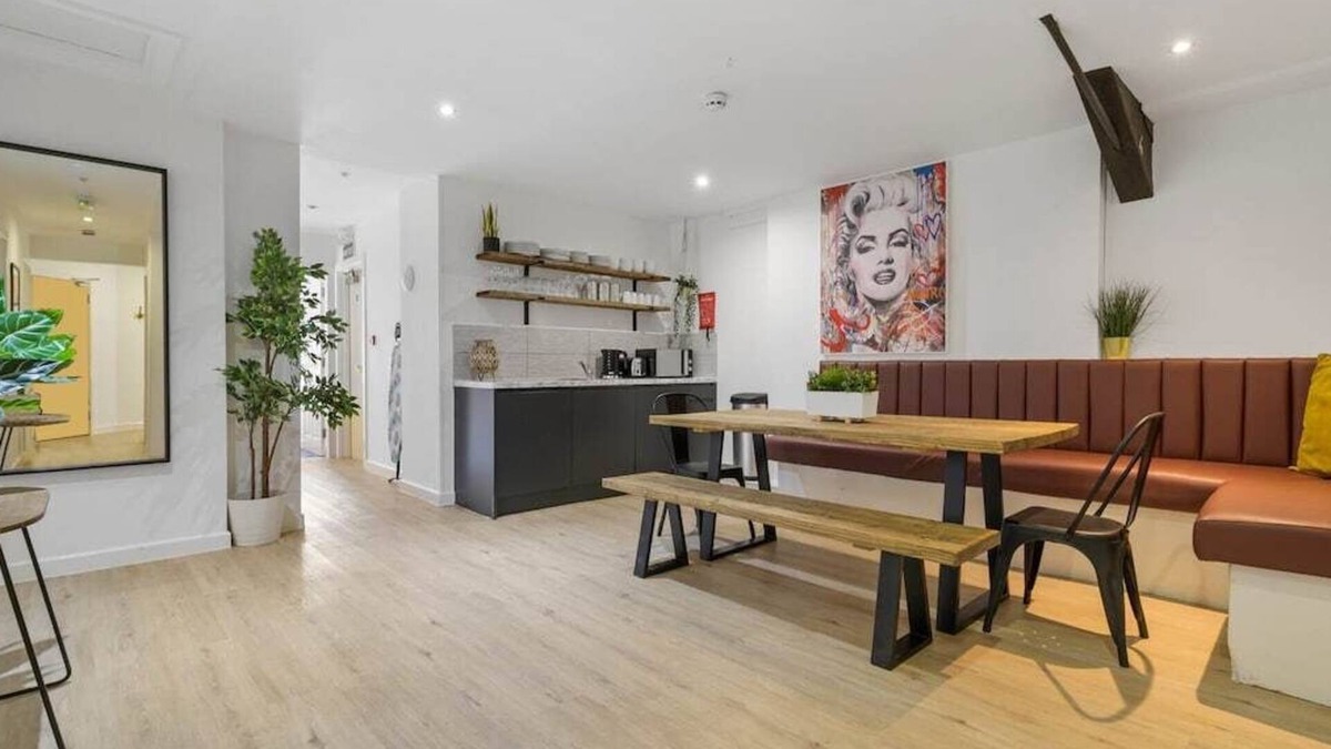 RopeWalks Apartment | Host & Stay | Fleet Nightlife IV
