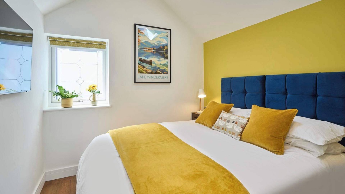 Waresley Apartment | Host & Stay | Garden Studio