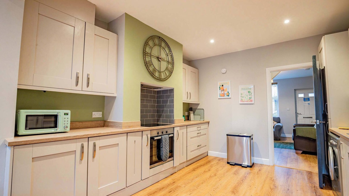 Lower Wick House | Host & Stay | Gillam House