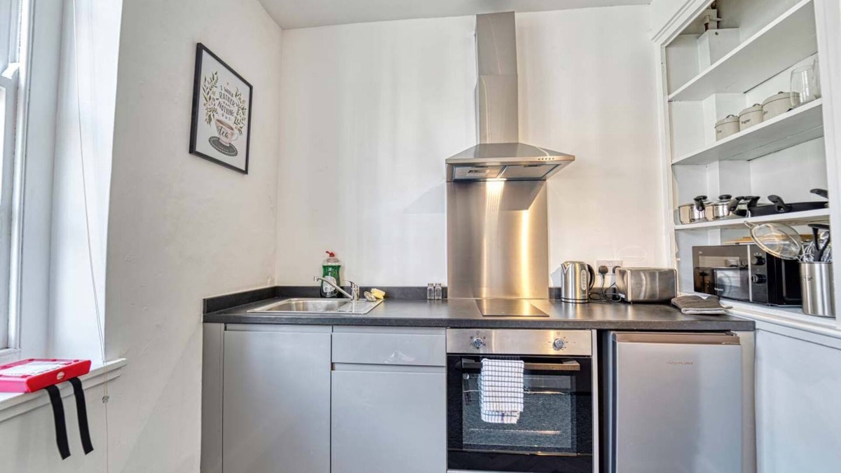 Pontrilas Apartment | Host & Stay | Hills Apartment