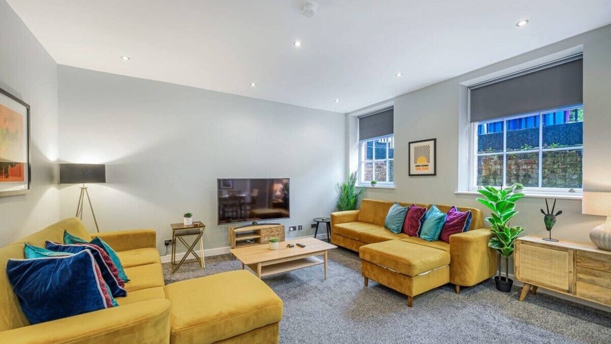 Georgian Quarter Apartment | Host & Stay | The Georgian Quarters at Canning I