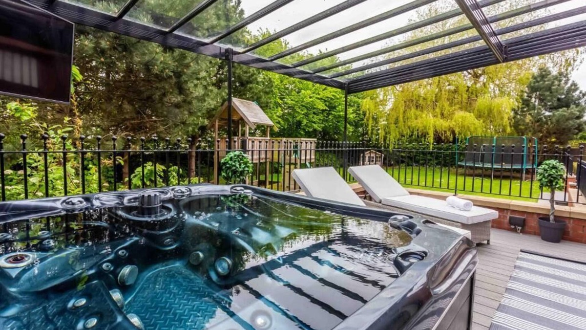 Hartlepool House | Host & Stay | The Grove