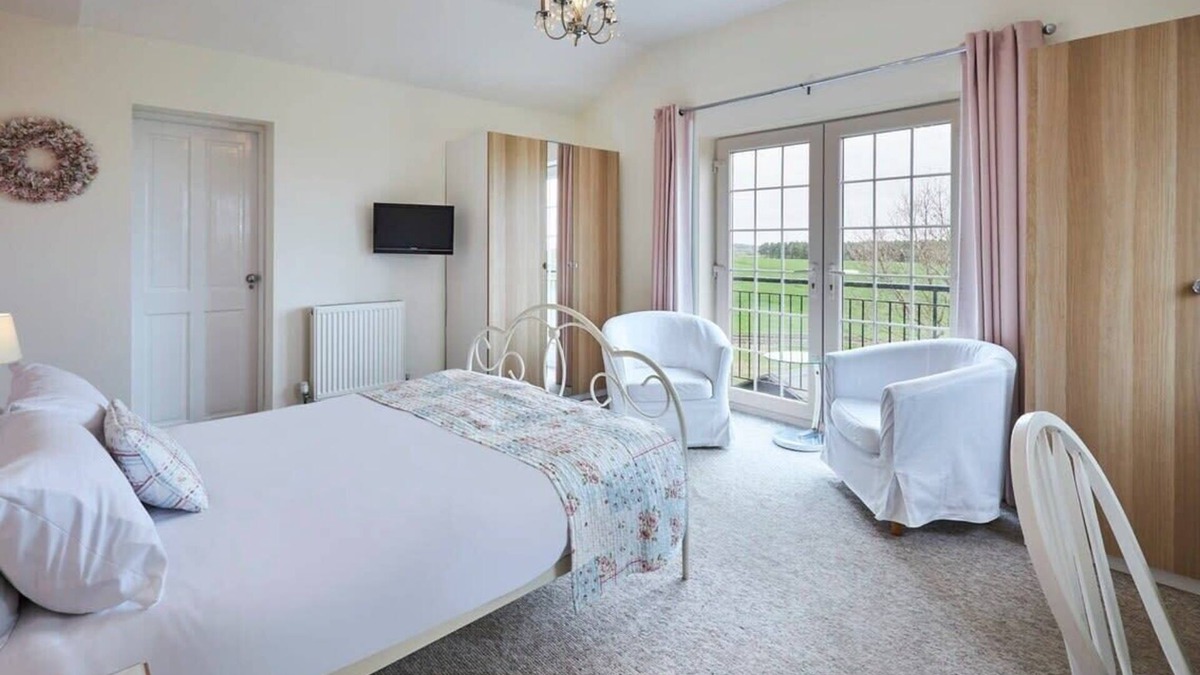 Bedlington Apartment | Host & Stay | The Paddock