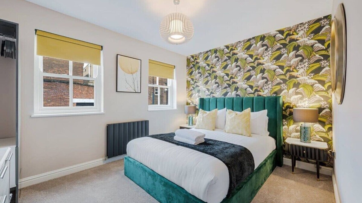 Hope Street House | Host & Stay | The Pilgrim Coach House II