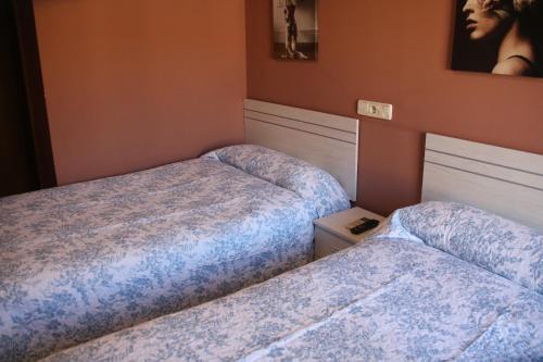 Milagro House | HOSTAL BURGALES