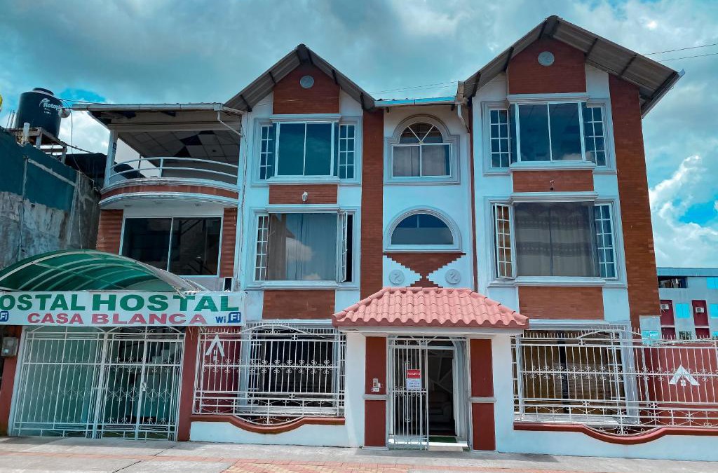 Coca House | Hostal Casa Blanca