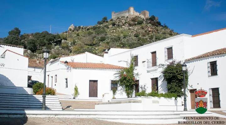 Burguillos del Cerro House | Hostal El Camionero