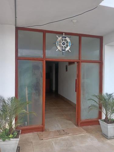 Cerro Azul House | Hostal Lobitos