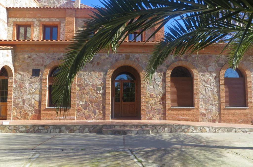 Valencia de las Torres House | Hostal Rest. Campoabierto