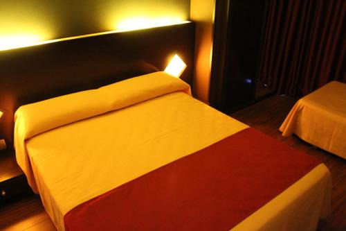 Almorox House | Hostal Royal Almorox