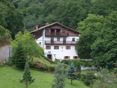 Arditurri House | Hostal Rural Onbordi