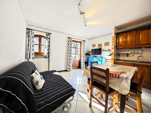 Borgata Sestriere Apartment | Hostdomus - Le Meridienne